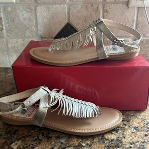 Guess Women Sandal Fringe Silver Tan 6,5 NEW logo
